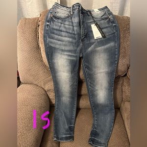 Judy Blue Tummy Control Skinny Sz 15/32